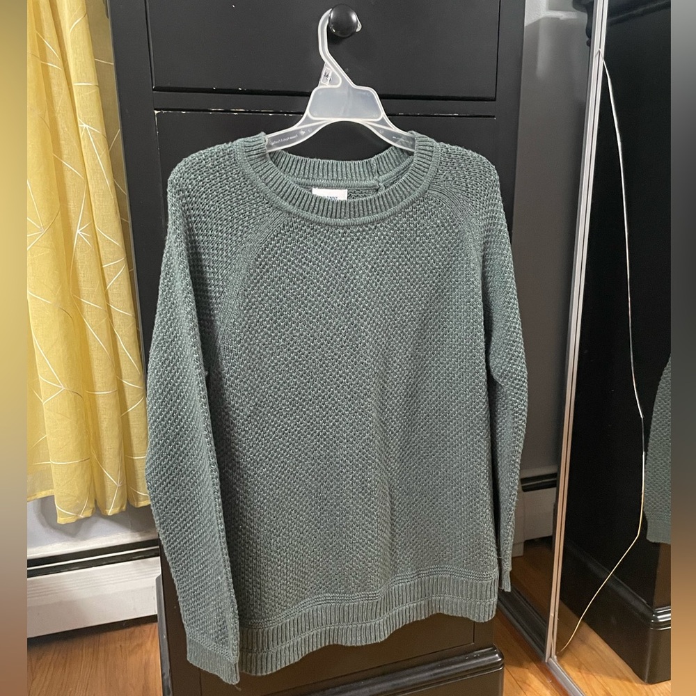 Old Navy Crewneck Sweater